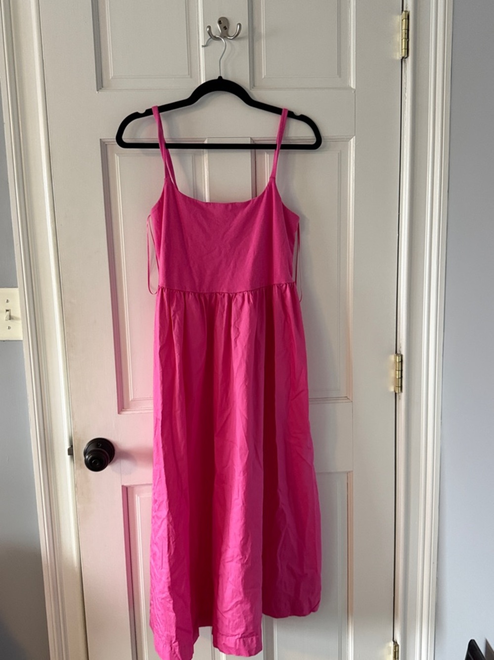Old Navy Bright Pink Spaghetti-Strap Maxi Dress